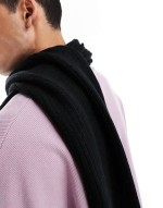 knitted scarf in black