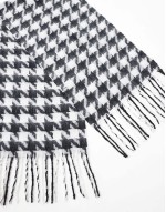 scarf with dogtooth check in black and white design
