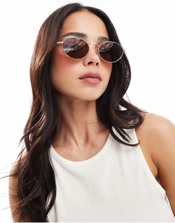 metal frame oval sunglasses in gold