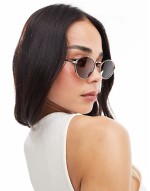 metal frame oval sunglasses in gold