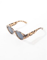 oval sunglasses in milky tort