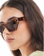 Persei cateye sunglasses in tort