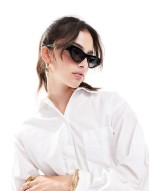 New angular cat eye sunglasses in black