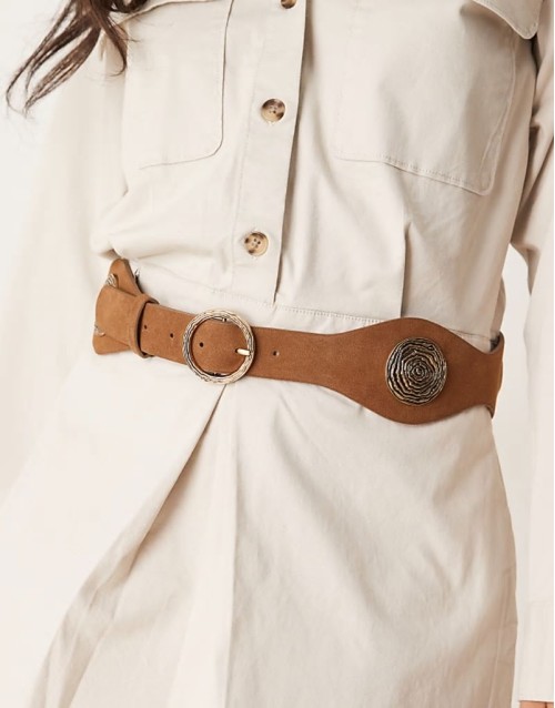 rose emblem leather belt in brown
